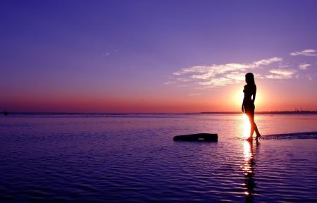 海边,日落,女孩美女,唯美意境风景图片