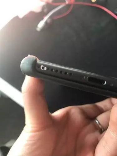 iphone正确清理扬声器灰尘的方法
