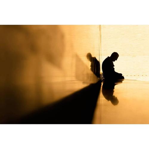 影子是构成寂寞的元素图源byurbanstreetphotogallery