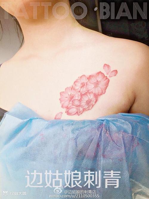 胸部·桃花_纹身图案手稿图片_边姑娘的纹身作品集