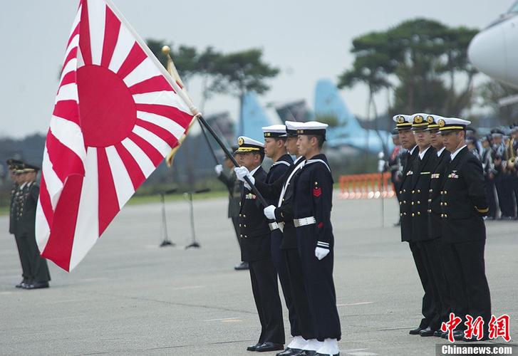 日本举行2011年度航空自卫队阅兵式 (8/18)