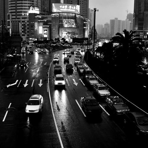 雨夜街景(黑白)