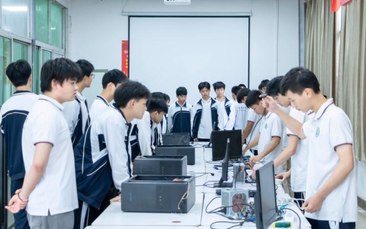 惠州市高迪技工学校计算机网络应用专业介绍附就业方向