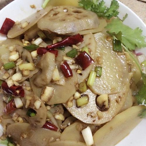 凉拌土豆藕片的做法_凉拌土豆藕片怎么做_chuwei尝遍美食的菜谱_美食