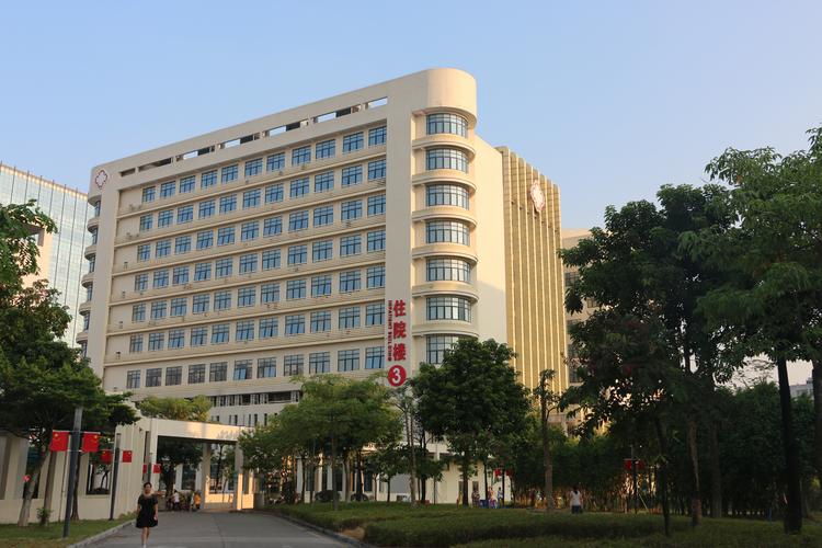 全国文明单位广州市八医院收治42国新冠患者