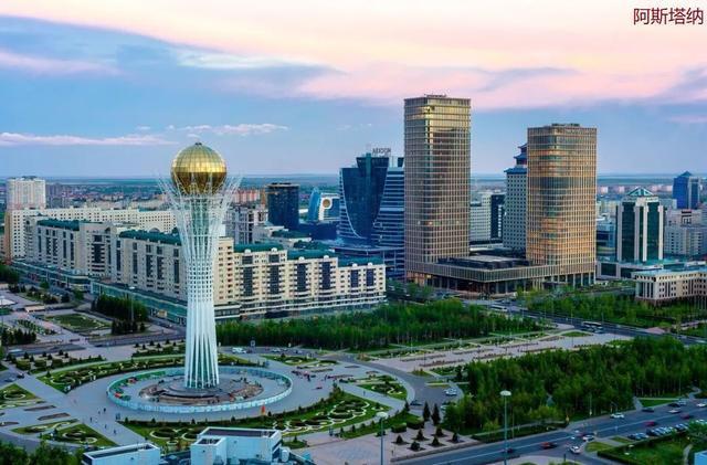 哈萨克斯坦是最大的什么国家