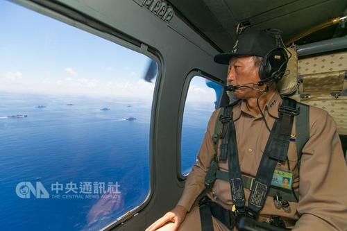 台防务部门4日称,台军参谋总长李喜明上将日前抵达澎湖地区,搭乘s-70c
