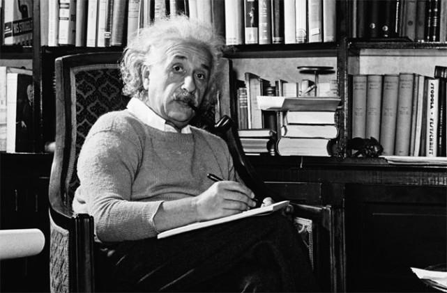 爱因斯坦未完成的理论