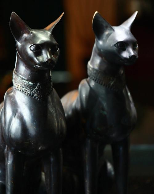 法国20世纪装饰艺术青铜埃及复兴猫雕塑