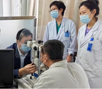 哈医大一院眼科医院开展国际领先的青光眼3t微创手术