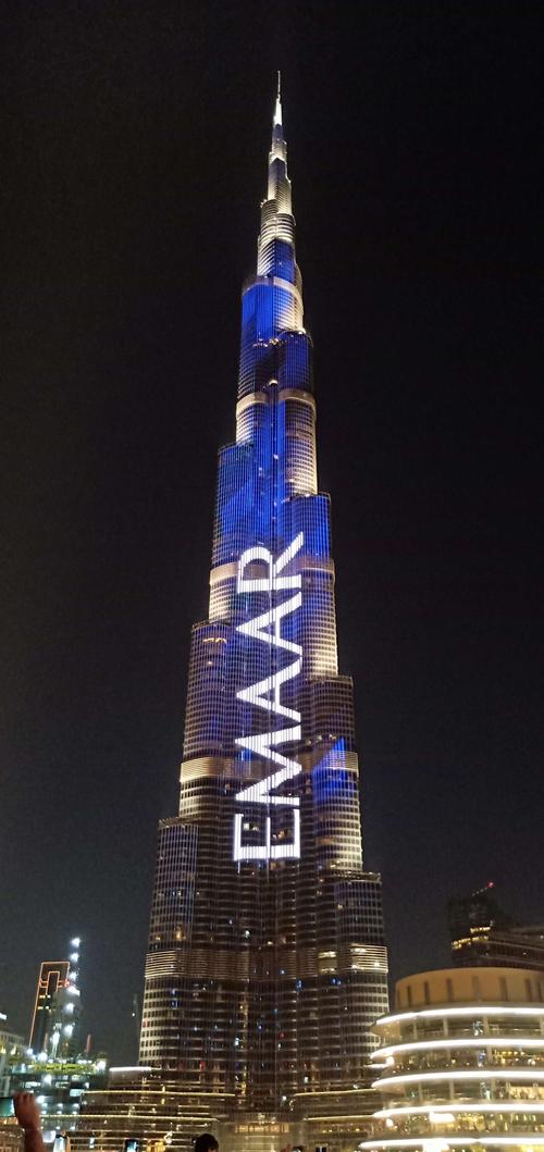 迪拜哈利法塔夜景图片