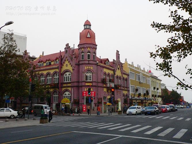 p>青岛中山路创始于1897年德国占领时期,是曾经与上海的南京路,北京
