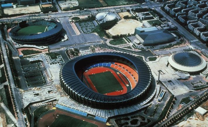 p>首尔奥林匹克主竞技场,又名蚕室奥林匹克主竞技场,位于首尔市