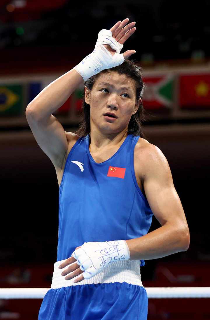 中国女拳王谷红夺得奥运会拳击女子沉量级银牌