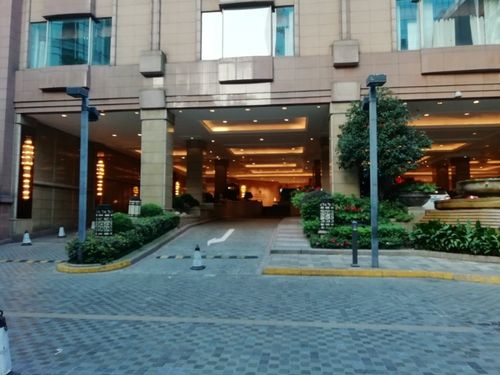 2020年10月1日~2日浦东香格里拉大酒店及一日游.