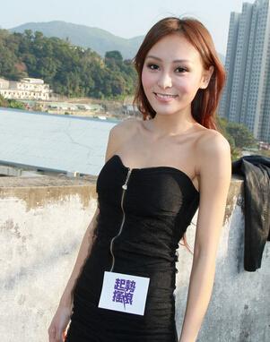 除了参演《喜爱夜蒲》之外,何佩瑜还参演了电影《诡爱》《一路向西》