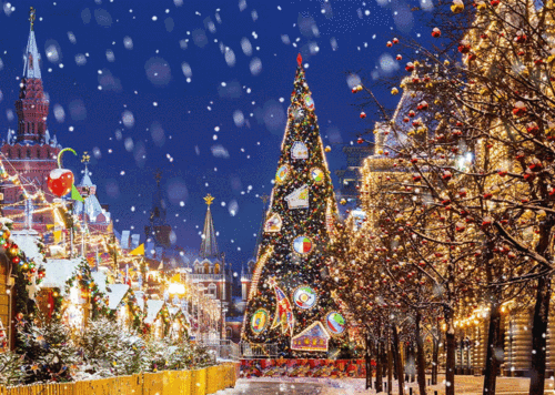 圣诞节节日灯光照亮了欧洲浪漫的圣诞集市