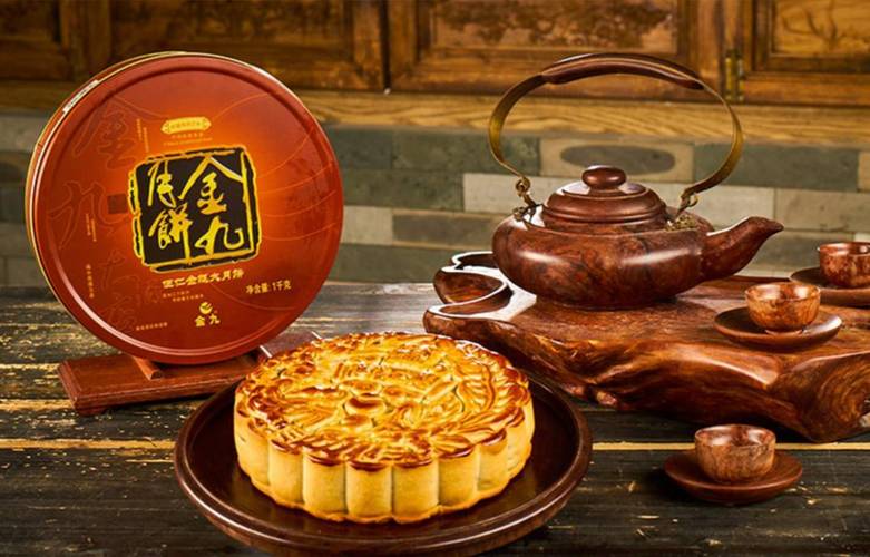 无一不让我们口水直流 是产自粤西吴川地区的,中国十大月饼品牌之一的