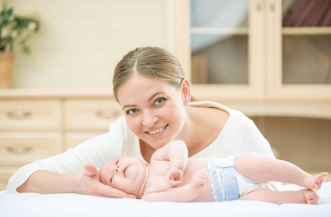 牛皮癣妈妈哺乳期如何照顾自己和哺育孩子
