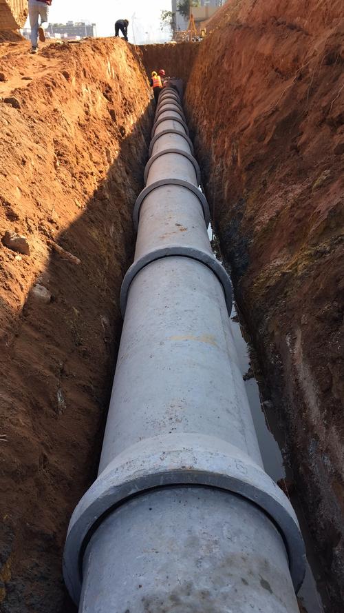 污水管w88-89段dn600管管道安装,砼浇筑