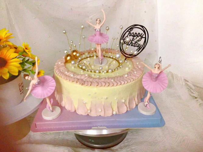 芭蕾舞女孩生日蛋糕