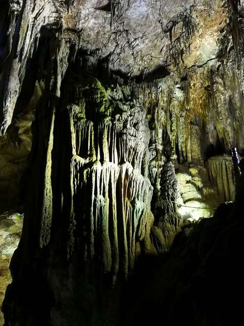 贵州最大的溶洞叫什么洞