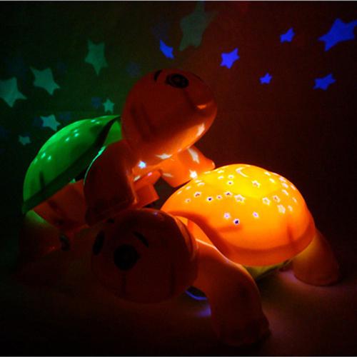 投影龟夜市发光玩具电动万向乌龟星空投影灯音乐星空投影龟