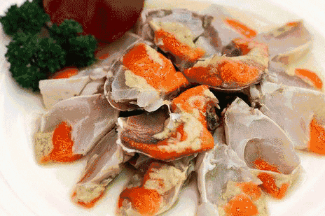 杭州边上被游人忽略的海滨城市 100元就能吃遍老街传统美食
