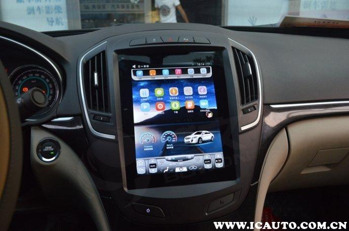 别克新君威的车辆大部分功能均需通过触摸屏幕控制,系统操作流畅,反应