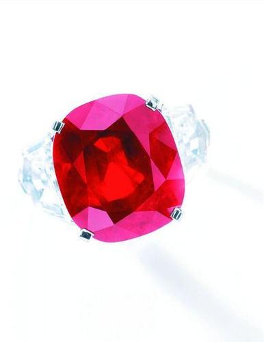 世界红宝石最大的是多少克拉