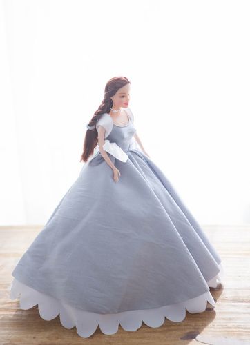 手工制作芭比娃娃的裙子 像梦艺玩具这样做超级简单