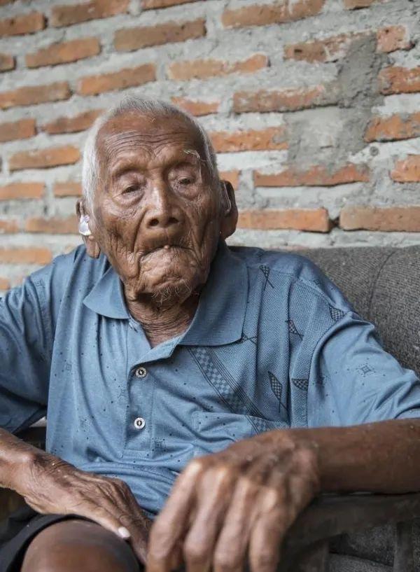 世界最长寿的人:他活到146岁,最大的心愿就是去死