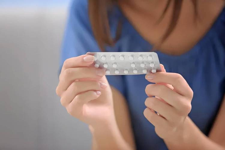 长效避孕药,是一种吃一次能管一个月的避孕药.