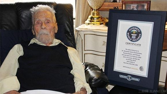 根据最新的吉尼斯世界纪录显示,住在纽约市的111岁的亚历山大imich