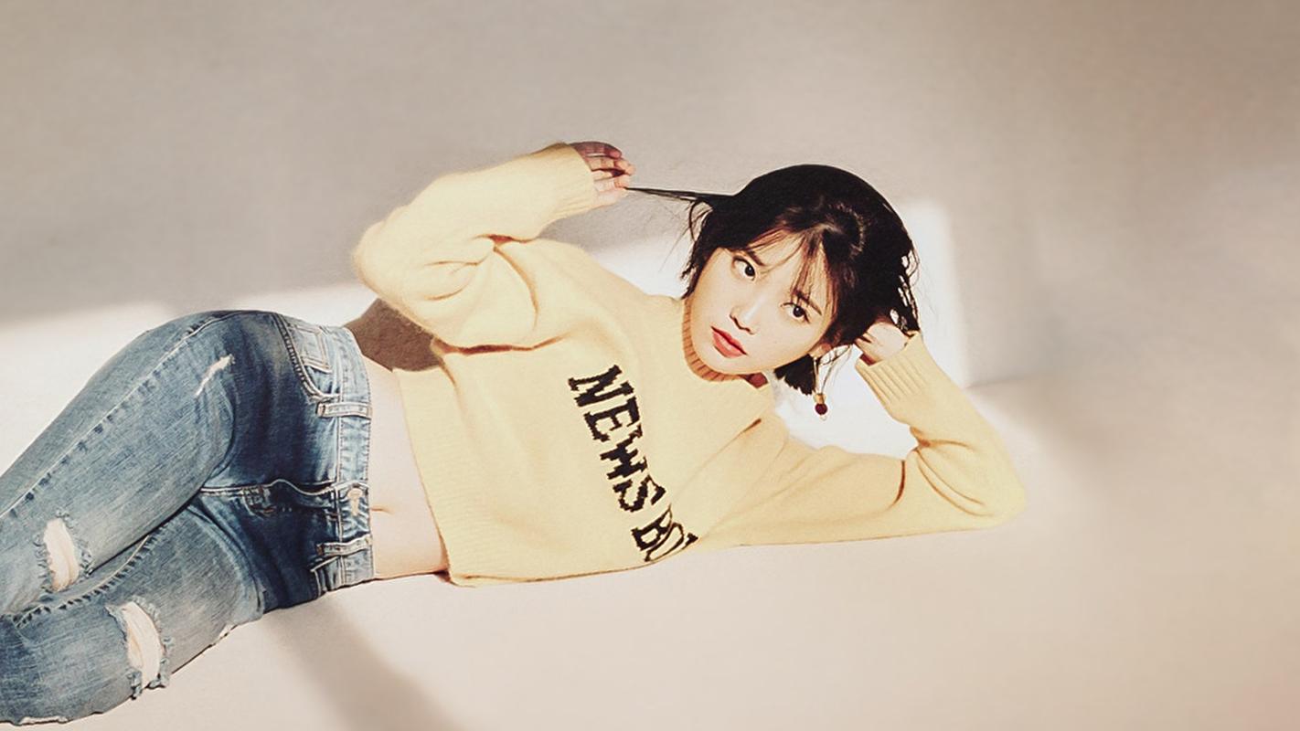 时尚性感韩国女星iu李智恩写真高清电脑桌面壁纸