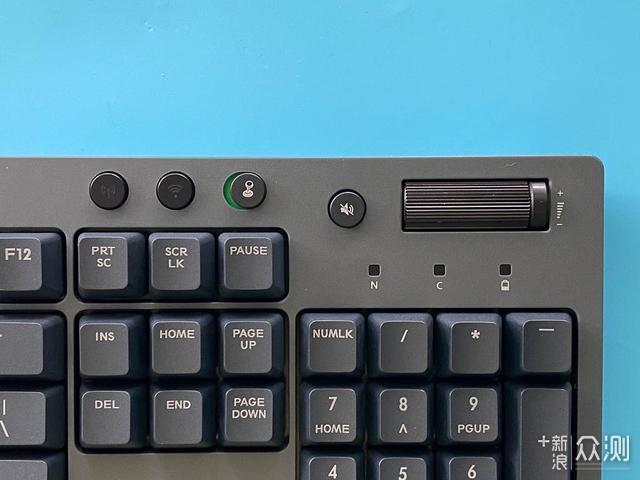三模随意接,tt这款机械键盘还能无线玩游戏?