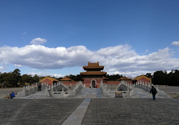 其它 最年轻的皇陵---清西陵 写美篇       距北京西南约120公里处的