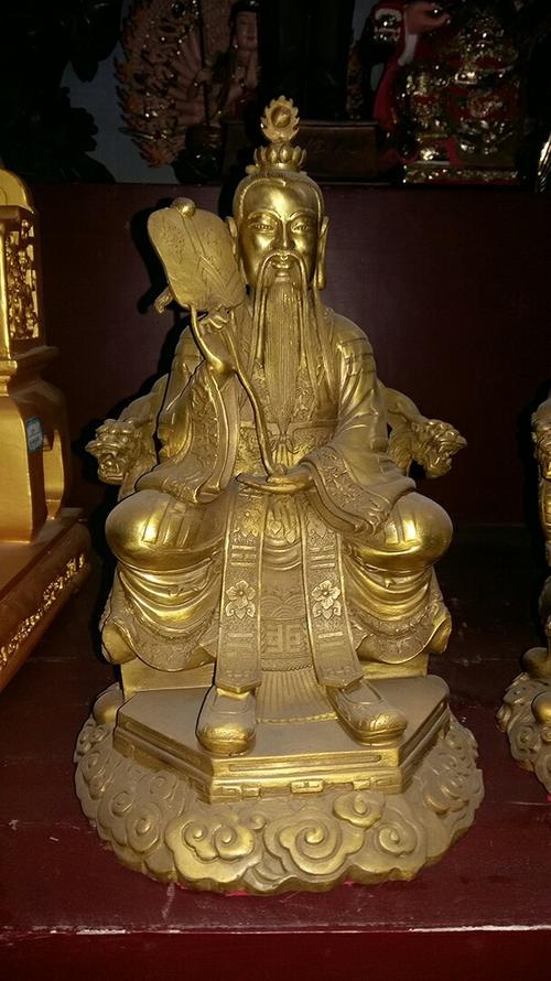 三清铜神像