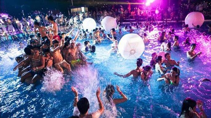 poolparty缤纷泳池派对两江之上喜马拉雅