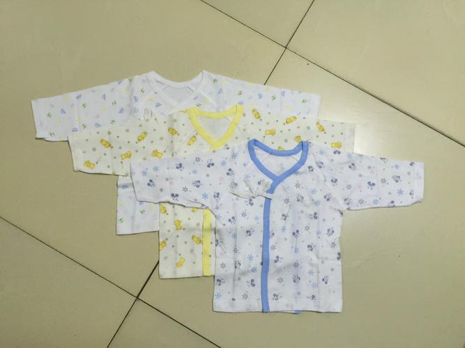 婴儿系带和尚服宝宝衣服偏襟内衣上衣新生儿竹纤维0至3月衣服