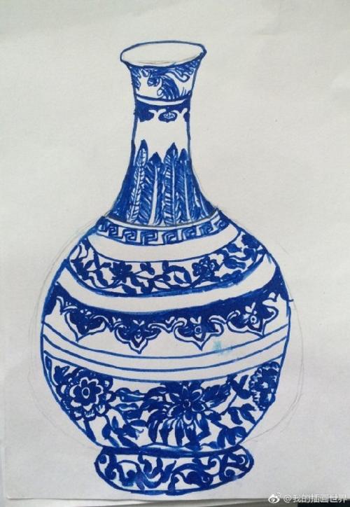 幼儿青花瓷花瓶绘画图片