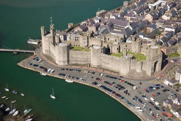 卡那封城堡见证威尔士陷落的中世纪城防杰作