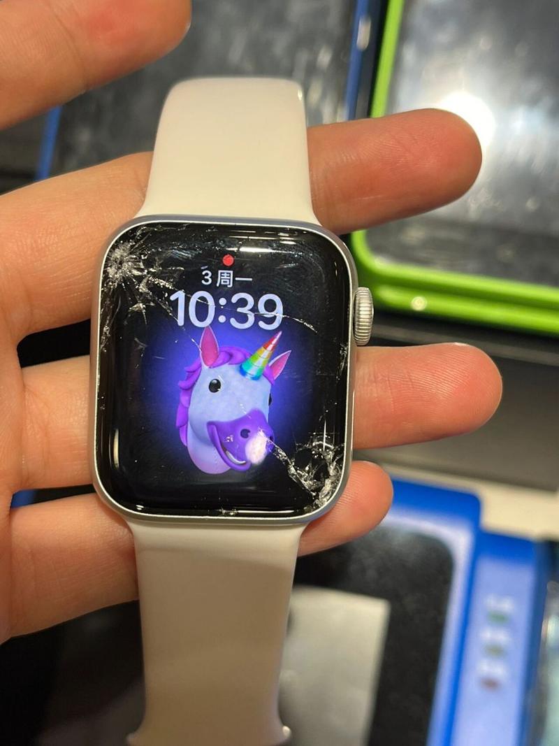 苹果手表屏幕摔碎了还能修吗.