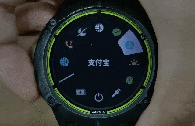 产品:enduro(耀银版)佳明智能手表虽然随身个人电子设备的历史已经