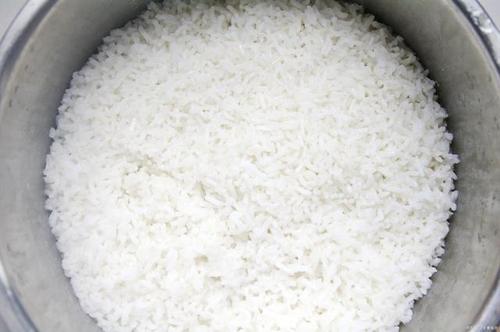 蒸米饭你用开水,还是用凉水,到底哪个好?