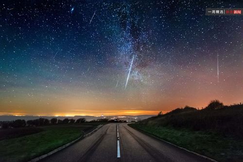 英国怀特岛,双子星座流星雨划破夜空.