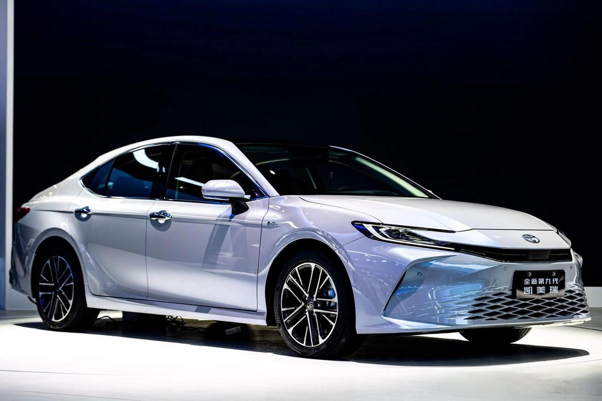 第九代凯美瑞在2023广州车展上亮相,同时,广汽丰田推出新能源品牌bz!