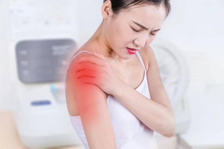 肩膀疼痛一查是癌这几种肩痛千万别当肩周炎治