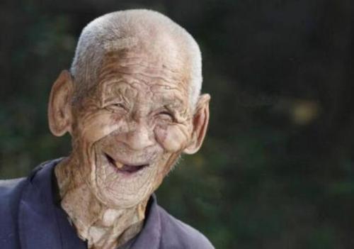 中国最长寿的老人,活到了443岁