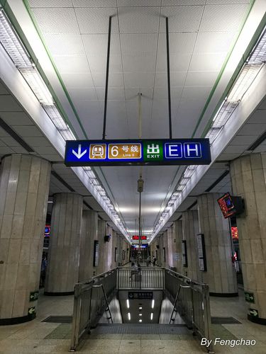 北京地铁站的入口